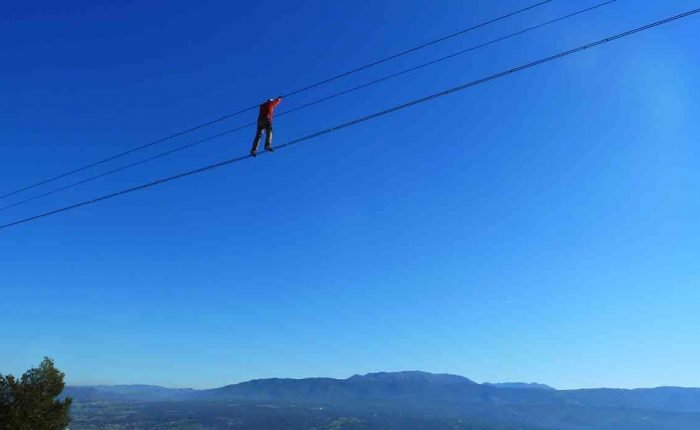 volando por baumes